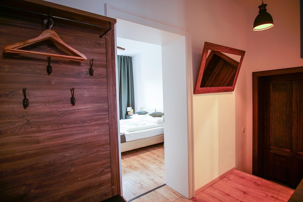 Hotel Bett Und Buch Berlin Bagian luar foto